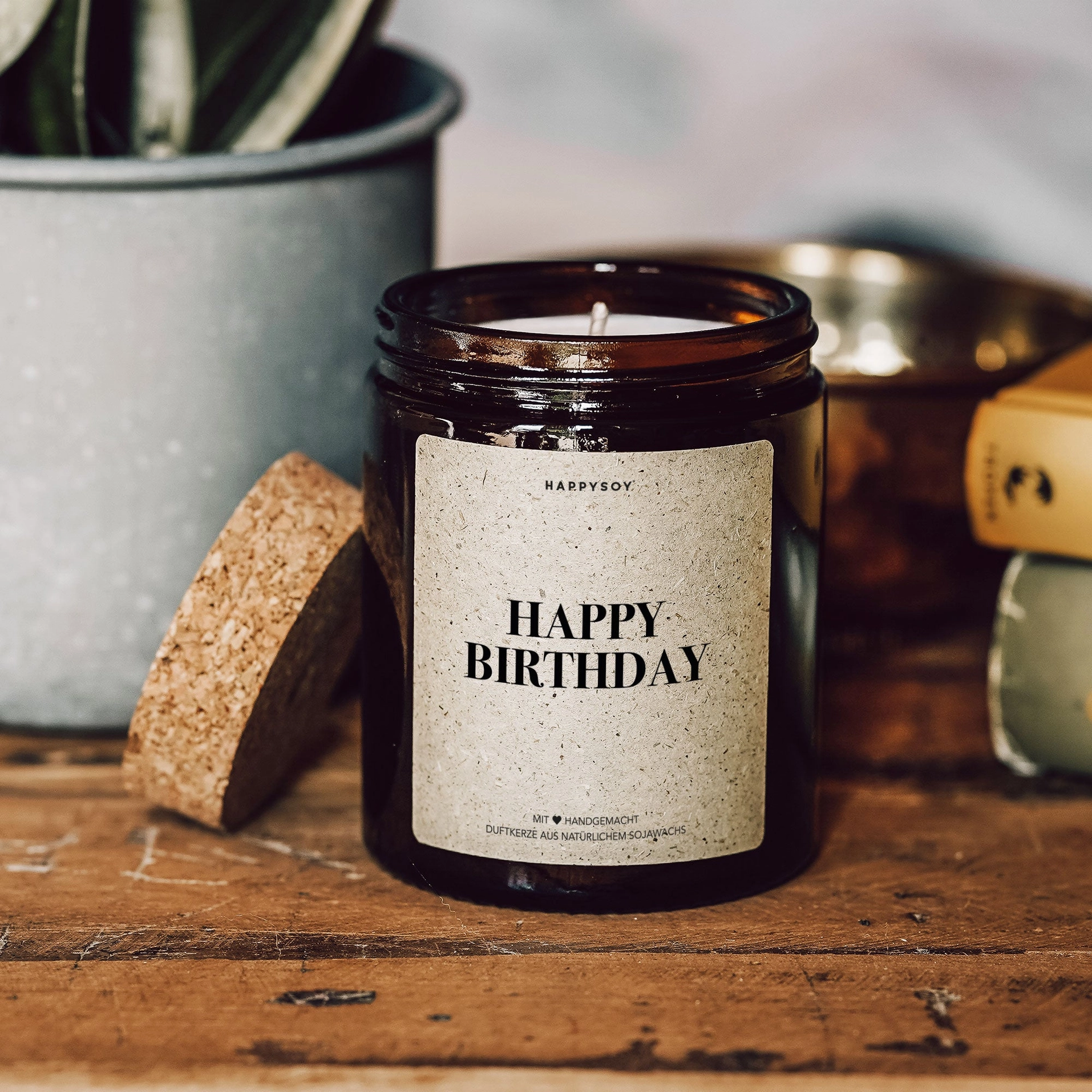 Candela Profumata “Buon compleanno!” Happysoy – Idea Regalo Compleanno per Amici e Famiglia (322 g) - immagine 2