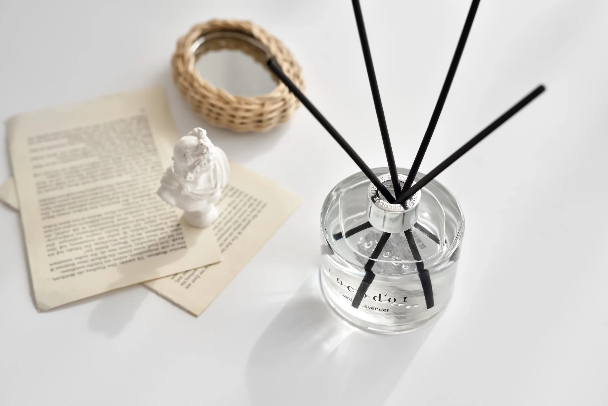 Cocodor Signature Diffusore a Bastoncini 200 ml Profumo di Rosa – Profumatore per Ambiente con Rose Centifolie di Grasse, Musk e Bastoncini Neri in Rattan - immagine 4